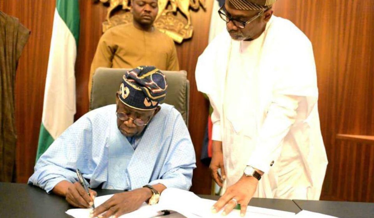7 quick facts about the students’ loan bill signed into law by President Tinubu
