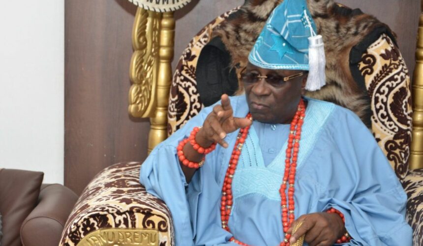 “He thinks Nigeria is still in the middle ages” - Journalist blasts Oba of Lagos over monarch’s order to movie producers