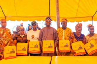 APC senator distributes 6,000 food packs to vulnerable constituents in Lagos