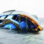 Boat overturns 22 passengers in Niger