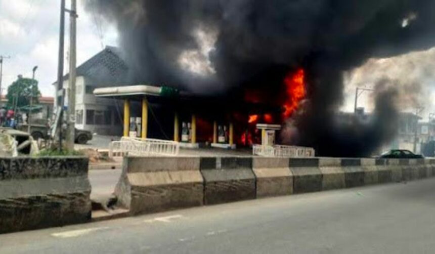 Fire guts NNPC filling station in Iseyin Oyo