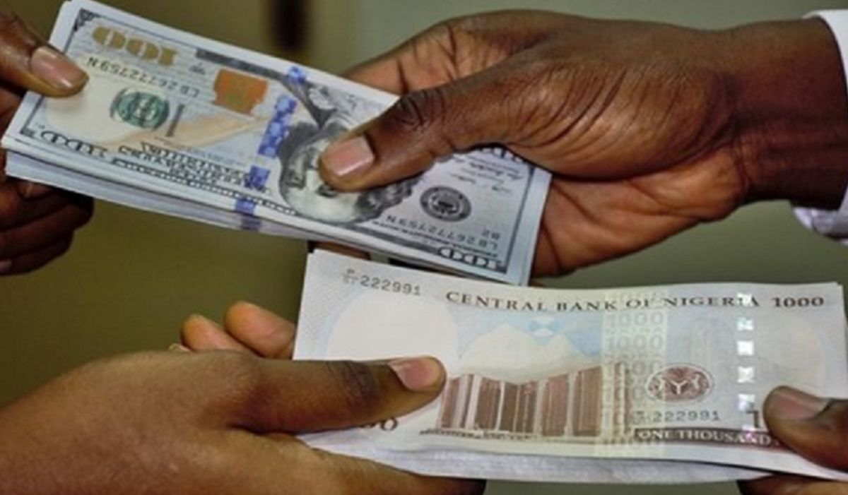Naira strengthens as US Dollar crashes to N1,450 after CBN interest rate hike