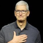 Apple CEO, Tim Cook, false comment costs $490 million in settlement