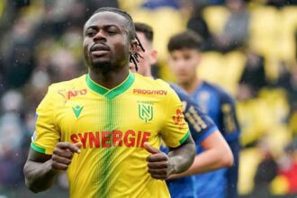 Moses Simon undergoes successful surgery to correct a fractured leg