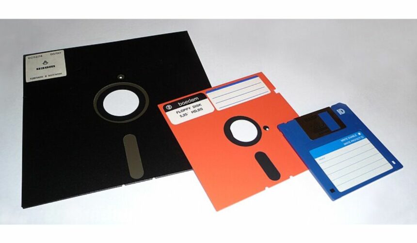 Japan Finally Ditches Use of Floppy Disks for Official Purpose