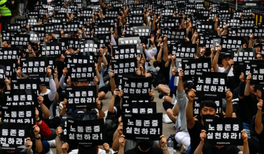 Samsung’s chip union in South Korea declares strike