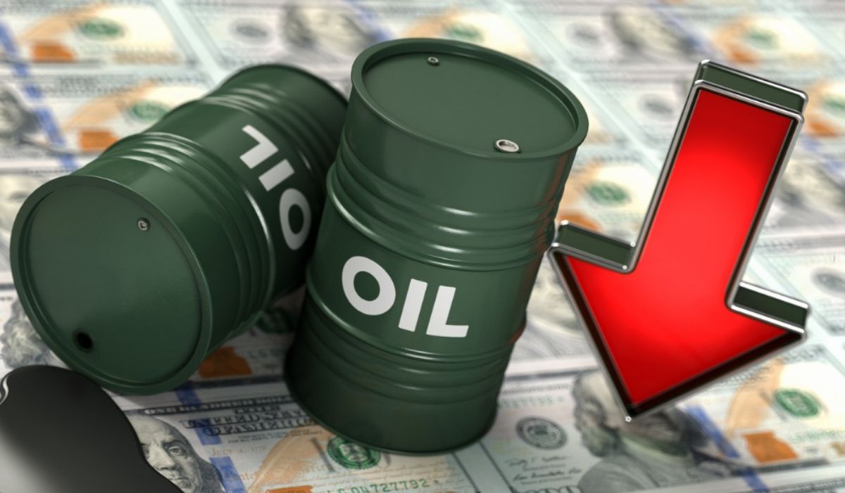 Oil Prices Decline Following Bearish U.S. Supply Data Despite Middle East Tensions