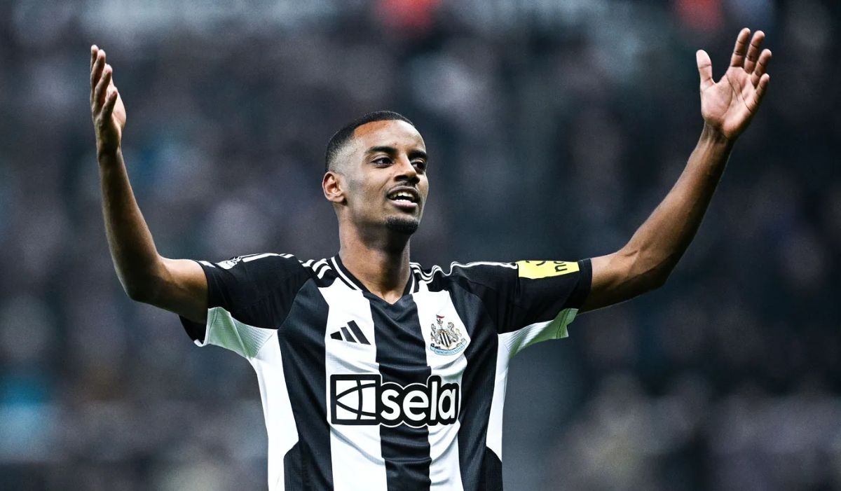 Alexander Isak Informs Newcastle of Desire to Join Liverpool in Sensational £150M Move