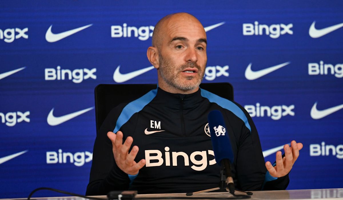 Chelsea Coach Maresca Confirms Madueke's Departure to Arsenal: 'Noni Decided to Leave'