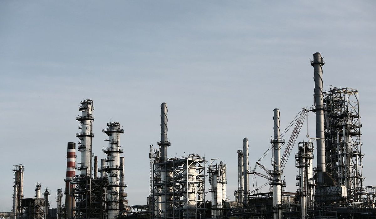 Oil Prices Retreat Amid Trump’s 50-Day Deadline for Russia