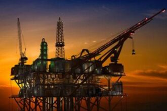 Oil Prices Tumble Amid U.S.– EU Trade Tensions