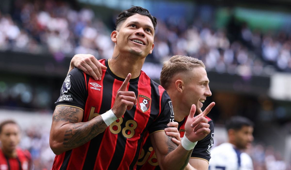 Bournemouth Stun Tottenham with Dominant 1-0 Victory at N17