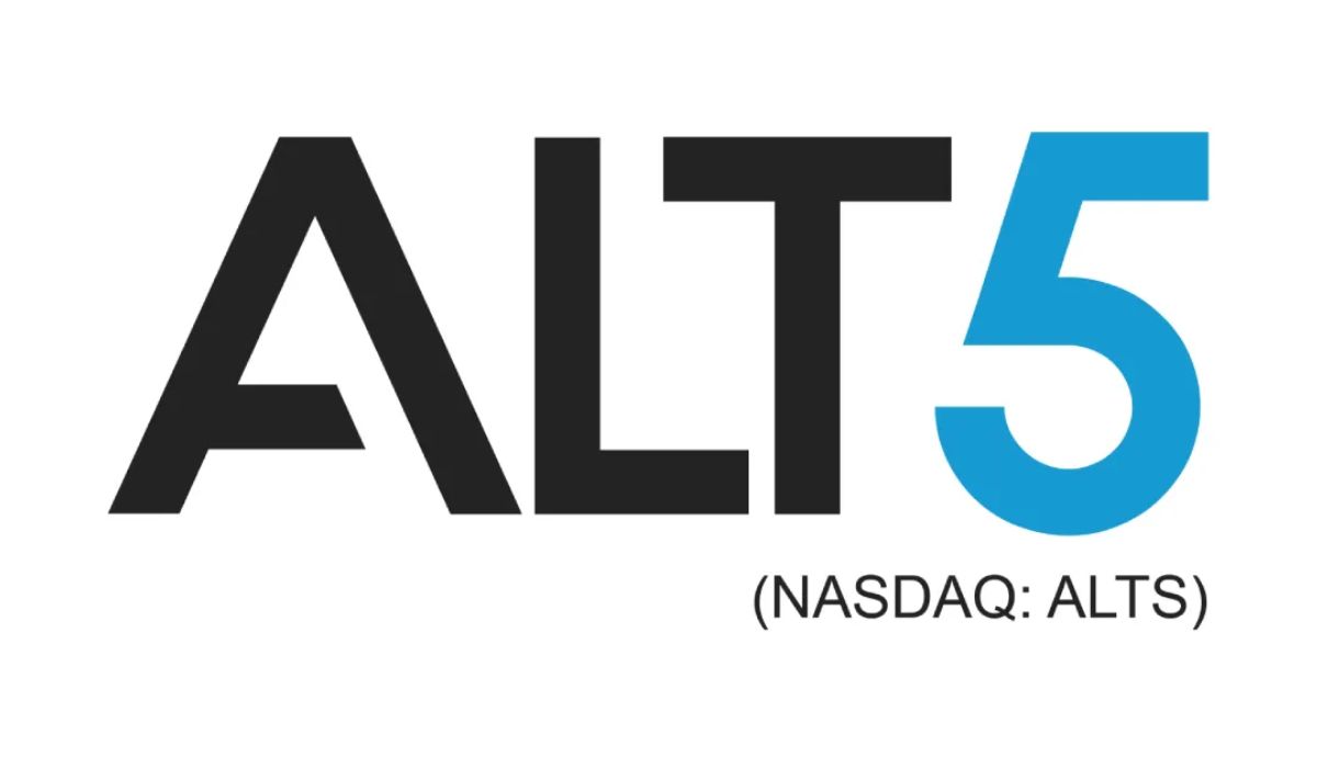 Nasdaq-Listed Company to Acquire 7.5% of WLFI Supply Ahead of Token Launch