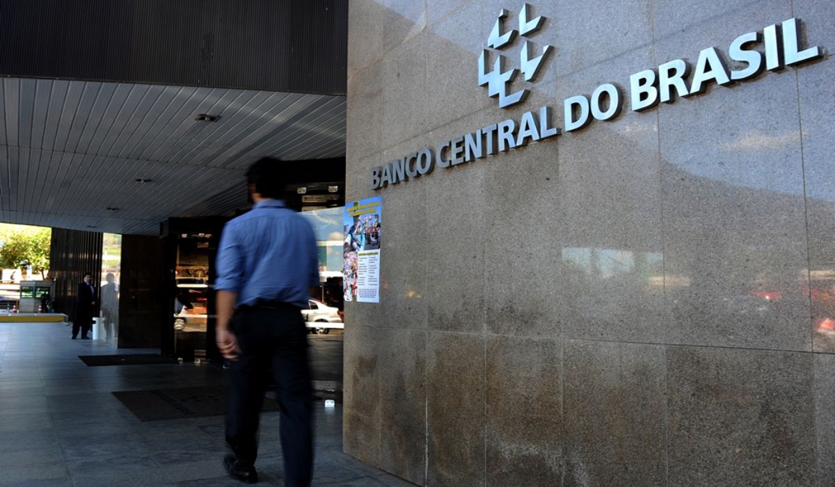 Ex-Central Bank Chief Says Digital Assets Shaped Brazil’s Financial Revolution