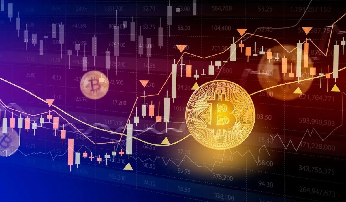 Биткойн падает, но мощный бычий сигнал предполагает, что тренд еще не закончился