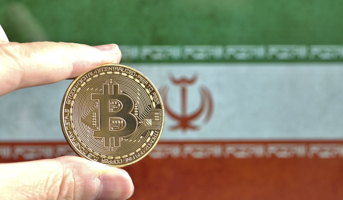Economic Crisis Pushes Iranians Toward Bitcoin as Rial Loses Ground