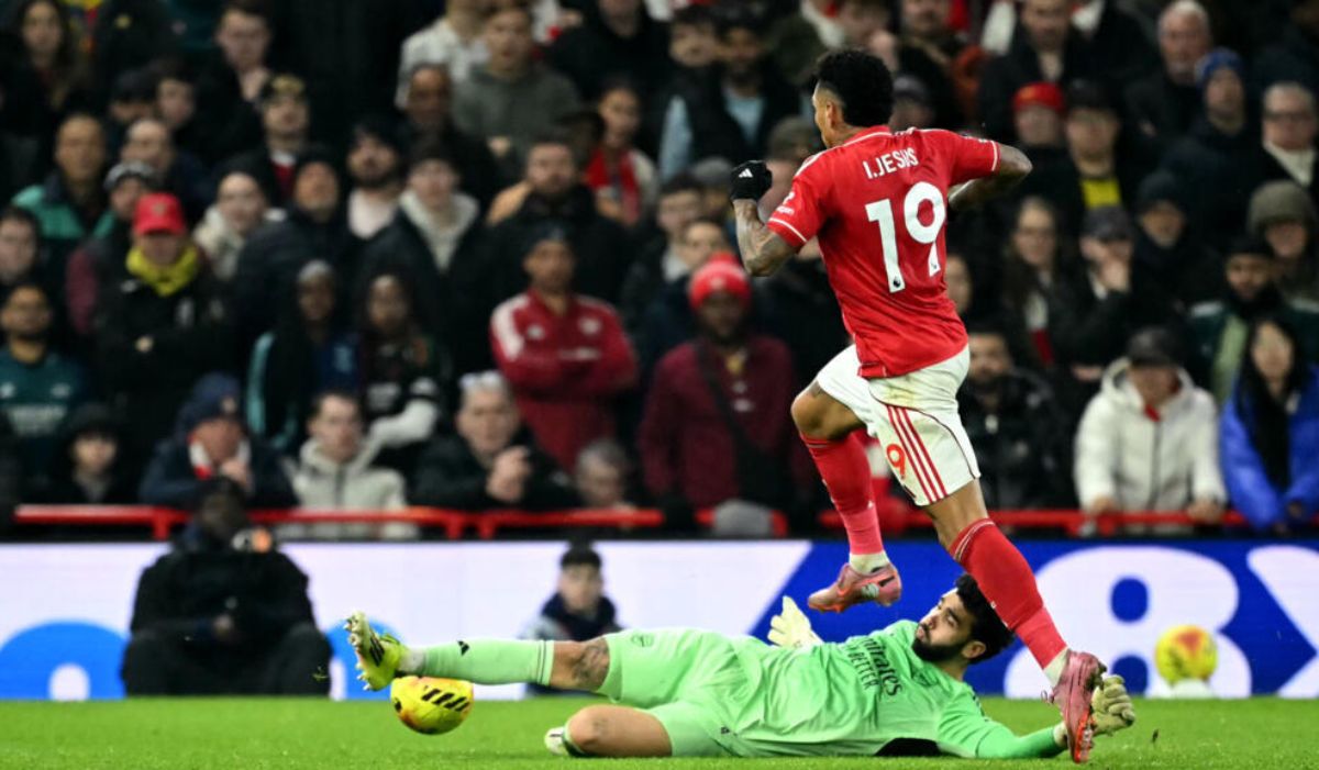 EPL: Arsenal Extend Lead as Forest Force Man City To 2-2 Draw